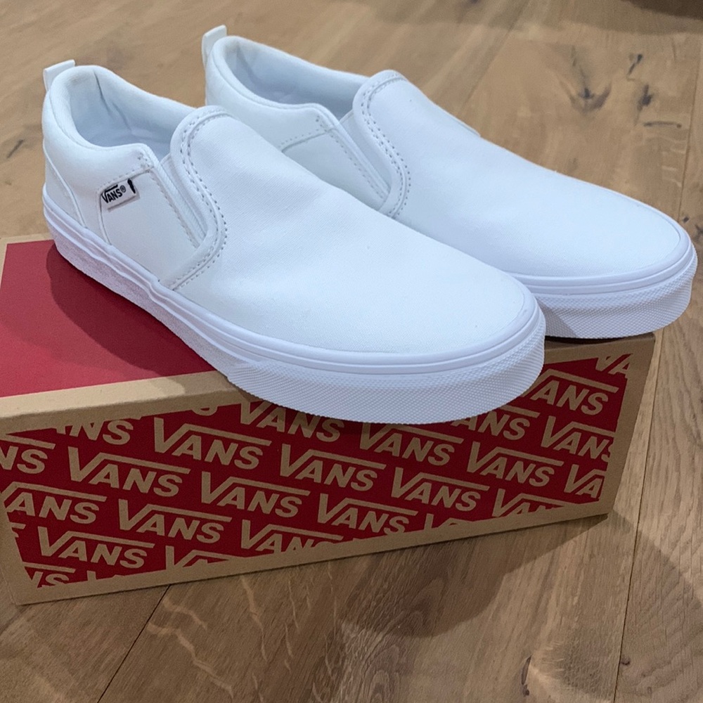 Vans White size 4